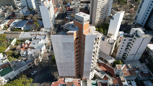TORRE VETRO