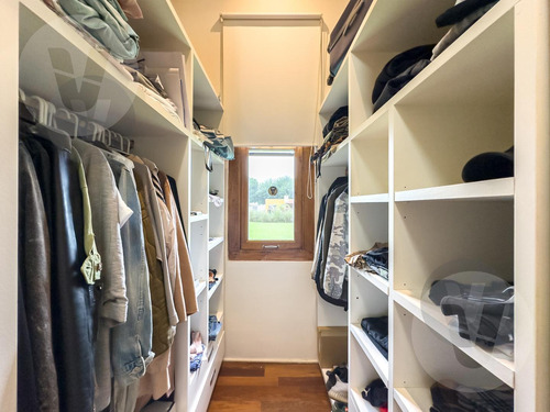 Casa En Venta - Barrio Fincas De San Vicente Chacras