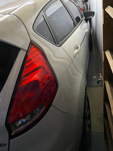 Ford Fiesta 1.5 Hatch S (financiado R$ 22.000,00)