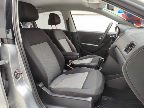 Imagen 13 de 15 de Volkswagen Vento 2018 Confortline Aut A/ac Ba Bluetoht 1.6l