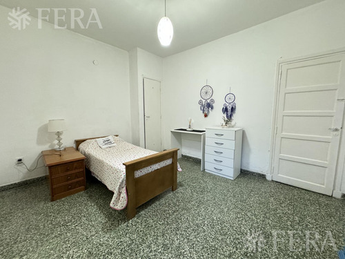 Venta Ph 2 Ambientes Con Patio En Villa Dominico
