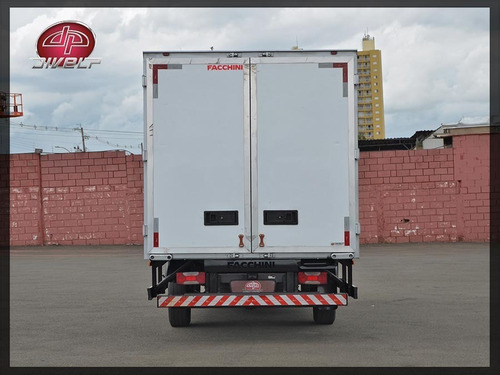 Imagem 13 de 15 de Iveco Daily 35s14 Caminhonete Com Baú