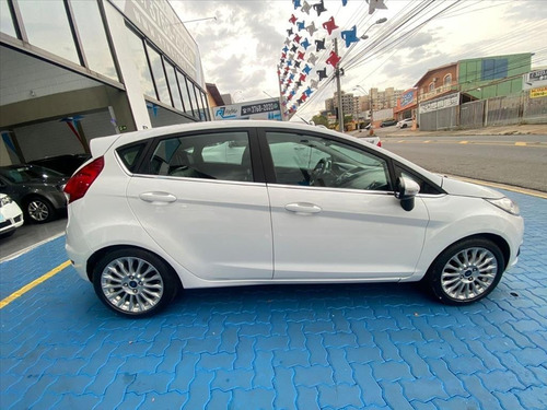 Imagem 7 de 8 de Fiesta 1.6 Titanium Hatch 16v Flex 4p Powershift