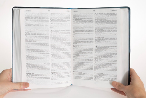 Imagen 5 de 9 de Biblia Bilingüe Rv95-new King James - Azul Y Celeste