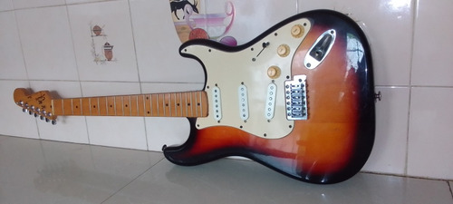 Stratocaster 1995 Korea Mics Alnico Dimarzio