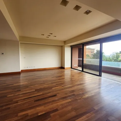 En Venta Amplio Apartamento 267mts Zona 10