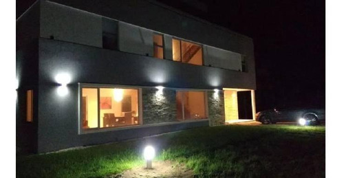 Imagen 3 de 10 de Costa Esmeralda - Casa En Venta En Barrio Golf 2