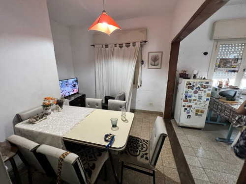 Vendo Departamento En Planta Alta Republica De La Sexta Oportunidad Liquido