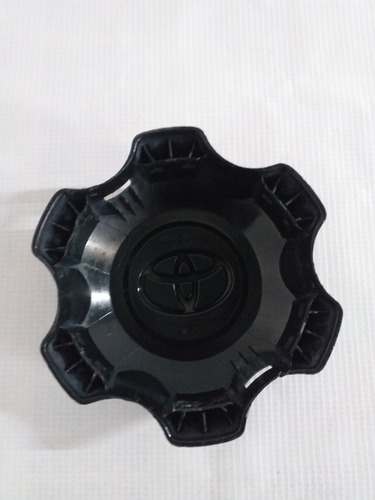 Tapon Centro Toyota Hilux Negro Original (Usado)