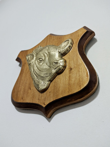 Escudo De Bronce Vaca Aberdeen Angus Antiguedades Madera