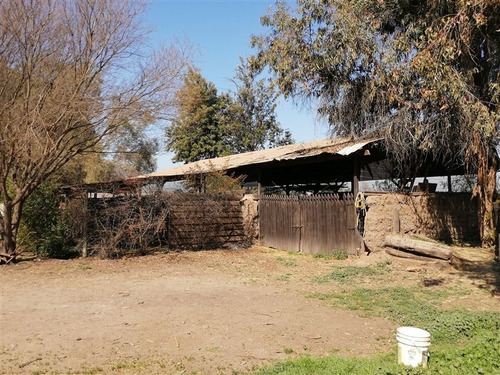 Casa En Venta De 4 Dorm. En Colina