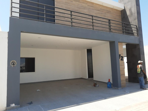 Casa En Venta En Villas Del Renacimiento