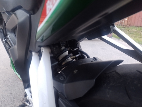 Imagen 12 de 20 de Benelli Tnt 25 2017