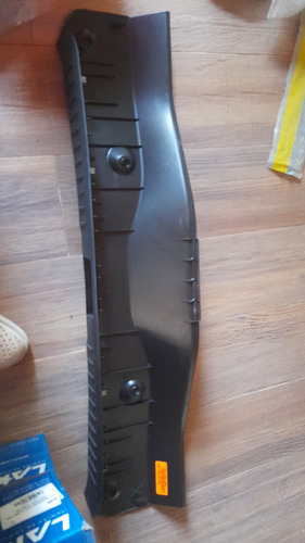 Tapizado De Interior De Panel De Cola Ford Focus 3 2014/22