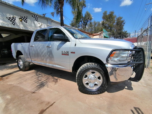 Imagen 3 de 15 de Ram 2500 Heavy Duty 4x4 2015 Crew Cab