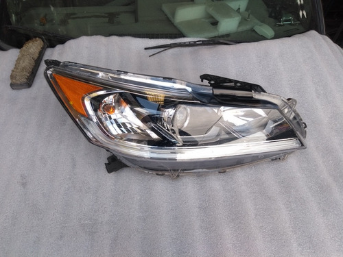 Faro Derecho Honda Accord 16-17 Usado