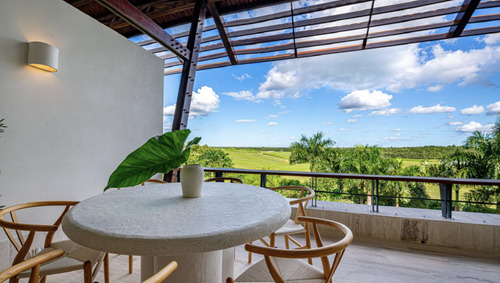Apartamento De Lujo En Venta En Casa De Campo, La Romana 2 Habitaciones, Acaba