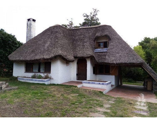 Casa En Venta, Pinares, Punta Del Este- Ref: 30368