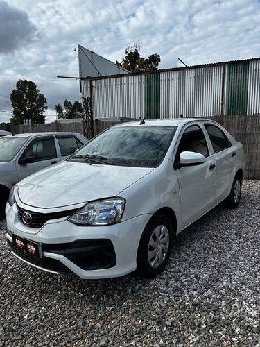 Toyota Etios 1.5 Sedan Xls