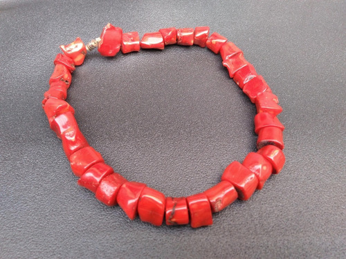 Gotica:  Collar Coral Rojo Real  Zox