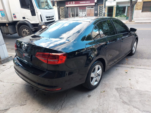 Imagen 5 de 12 de Volkswagen Vento 2.5 Advance Plus Tip L/15 *bareinautos