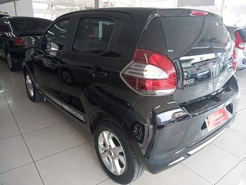 Imagem 5 de 13 de Fiat Mobi 2017 1.0 Like On Flex 5p
