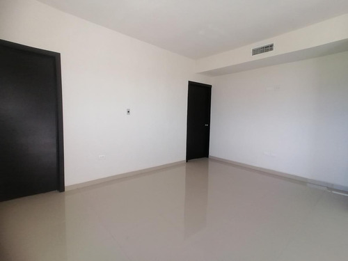 Casa En Venta En Los Arrayanes, Gómez Palacio, Durango