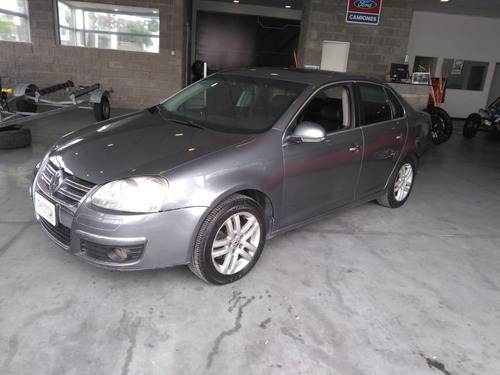 Volkswagen Vento 2.5 Luxury 170cv Tiptronic