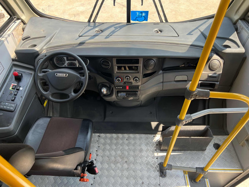 Micro Ônibus Iveco 70c17 30 Lugares 2019