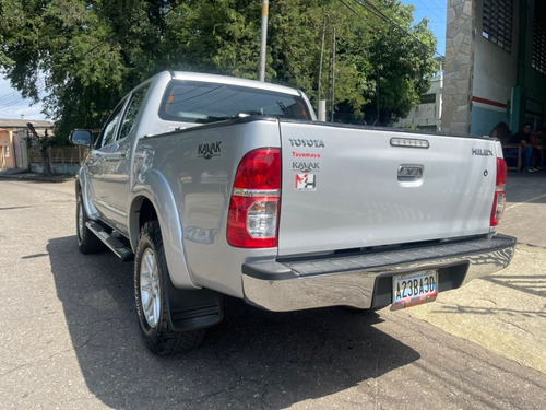 Imagen 3 de 14 de Toyota Hilux Kavak 4x4
