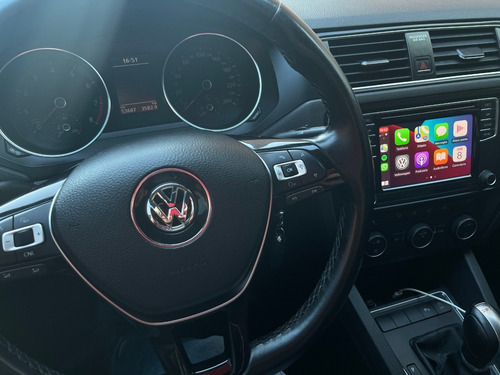 Imagen 6 de 10 de Volkswagen Vento Highline 1.4tsi Automático Dsg