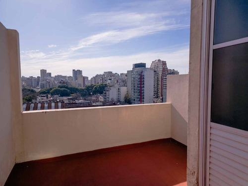 Venta Semipiso 2 Ambientes Con Balcon Terraza