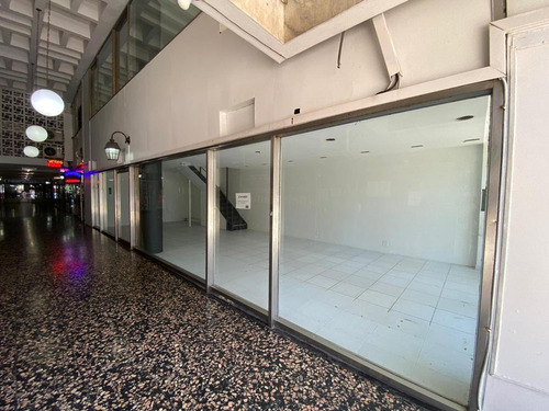 Imagen 4 de 16 de Av. Gorlero Entre 28 Y 27. Galería Torre Gorlero