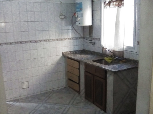 Imagen 6 de 12 de Casa En Venta 3 Ambientes Villa La Florida Quilmes