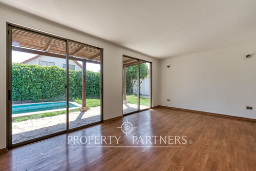 Chicureo Centro, Condominio Con Seguridad