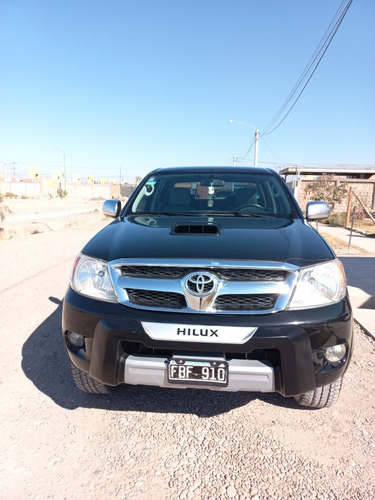 Imagen 3 de 13 de Toyota Hilux 3.0 D/cab 4x4 Srv 2005
