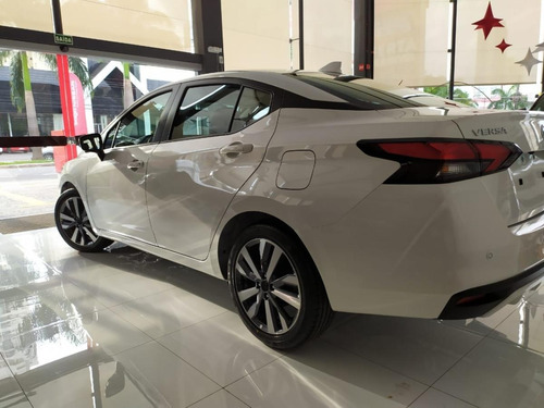 Imagem 4 de 9 de Nissan Versa Exclusive 1.6 (flex) (aut)