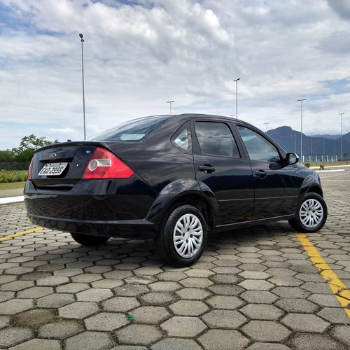 Imagem 3 de 9 de Ford Fiesta Sedan 1.6 (2008)