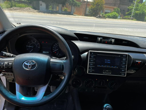 Imagen 6 de 6 de Toyota Hilux 2017 2.4 Cd Dx 150cv 4x4