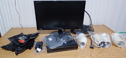 Kit Seguridad Completo Gadnic, 4cam Monitor Hdd 1tb Cables Blanco
