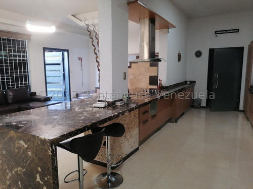 Imagen 6 de 29 de Casa En Venta Urb. La Soledad, Las Delicias, Maracay 23-4213 @josbertscarvallo.rah