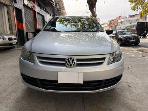 Volkswagen Voyage 1.6 Comfortline 101cv