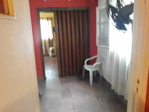 Imagen 3 de 11 de Venta Casa 3 Amb 300 M2 Cochera Lanus Oeste