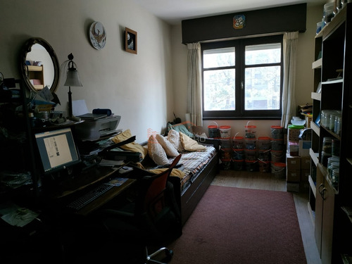 Venta De Apartamento En Ph Montevideo, Parque Batlle, Excelente Ubicación, 3 Dormitorios- Ref: 26638