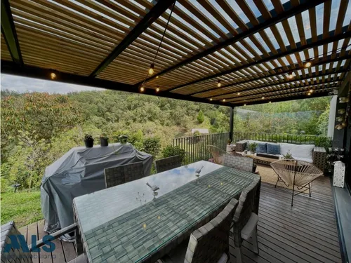 Hermosa Casa En El Retiro De Un Solo nivel(mls#253251)