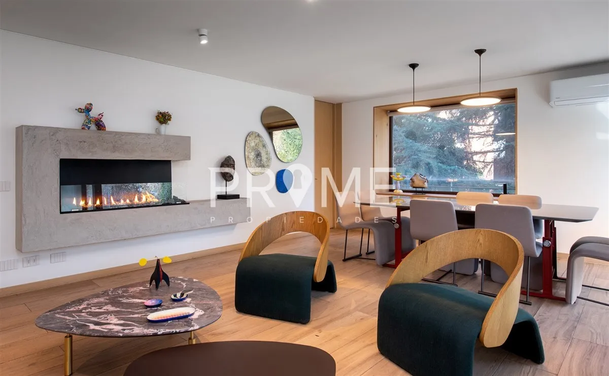 Imagen 5 de 28 de Duplex Remodelado Con Jardín/jardin Del Este 4d/4b Sala Esta