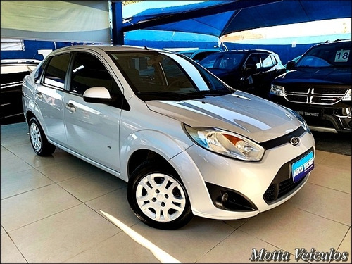 Imagem 3 de 8 de Ford Fiesta Sedan 1.6 16v