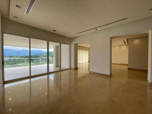 Apartamento De Lujo En Alquiler En Tarrazas Del Country, Valencia 256039 Lz