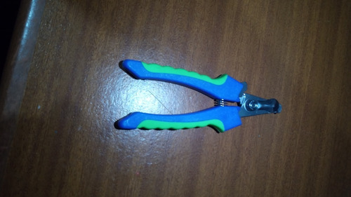 Imagen 4 de 5 de Kit De Corta Pezuñas Y Lima Para Mascotas