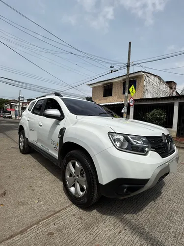 Camioneta Renault Duster 2023 - Servicio Público